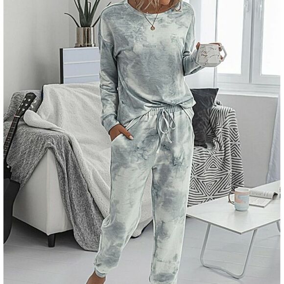 Tie dye crewneck sweatshirt and pocket joggers - Picture 4 of 9